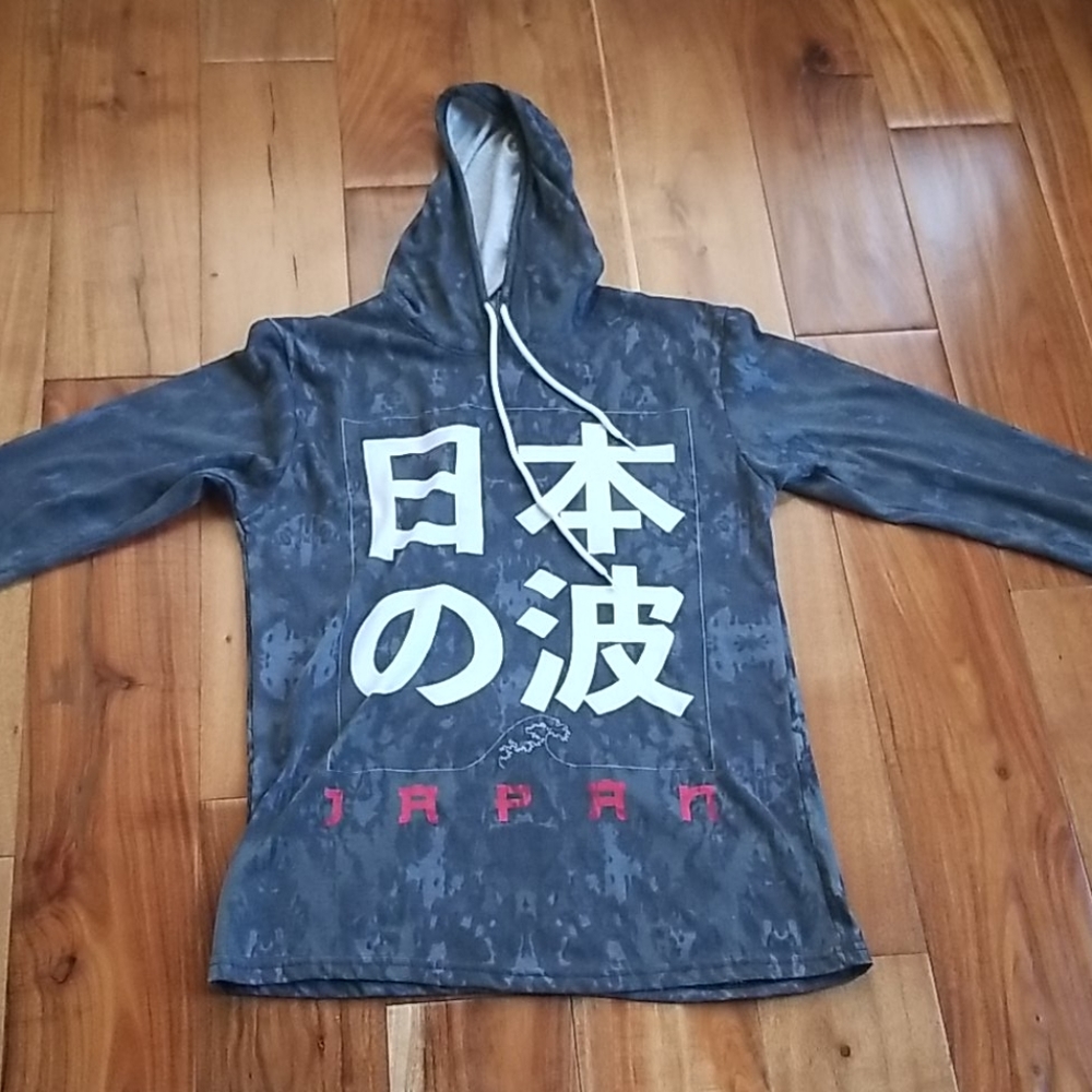 Boys small super cool pull over shirt
